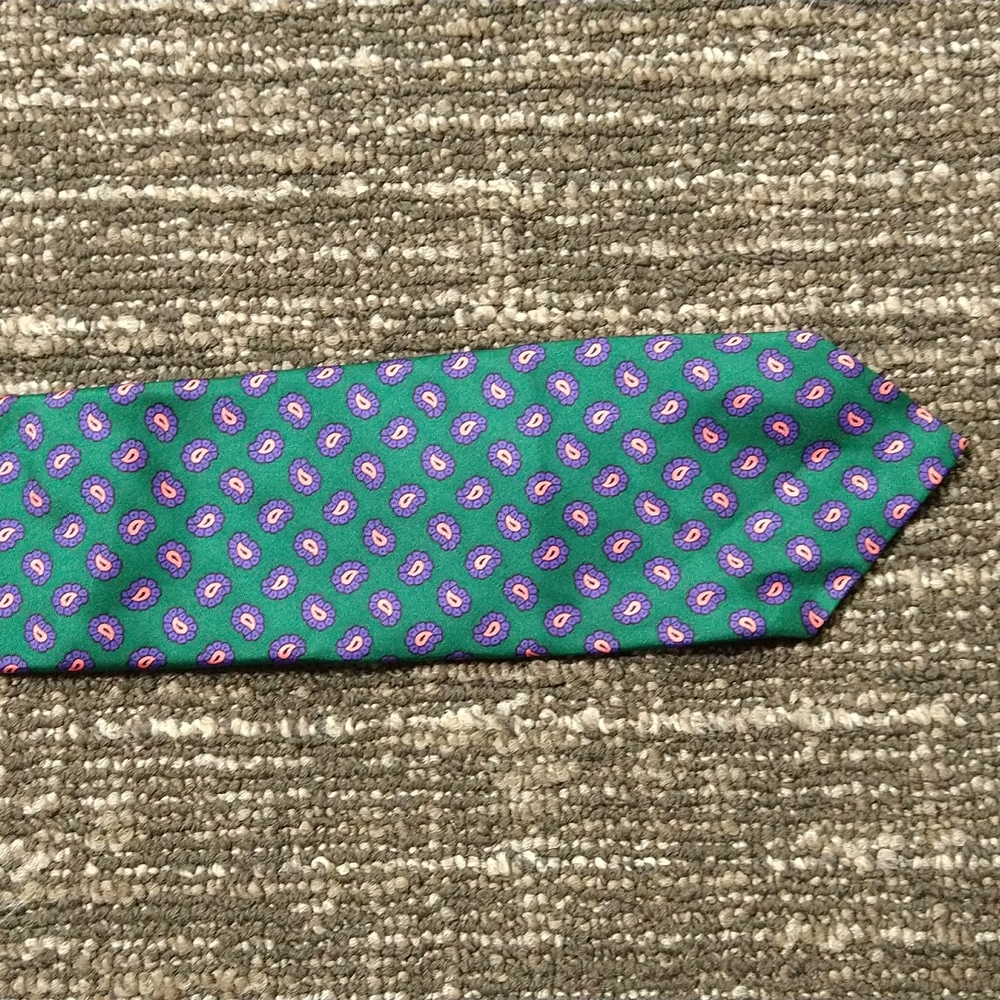 Resilio green pink paisley tie